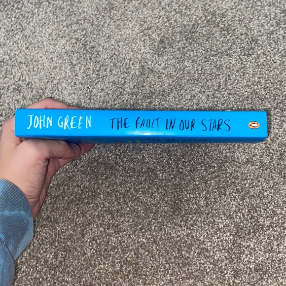 2/$10 The Fault In Out Stars Book - Picture 3 of 3